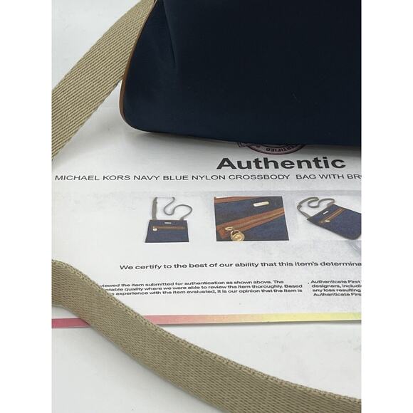 Michael Kors Authenticated Kempton Navy Nylon Leather Crossbody Shoulder Bag - Picture 4 of 16